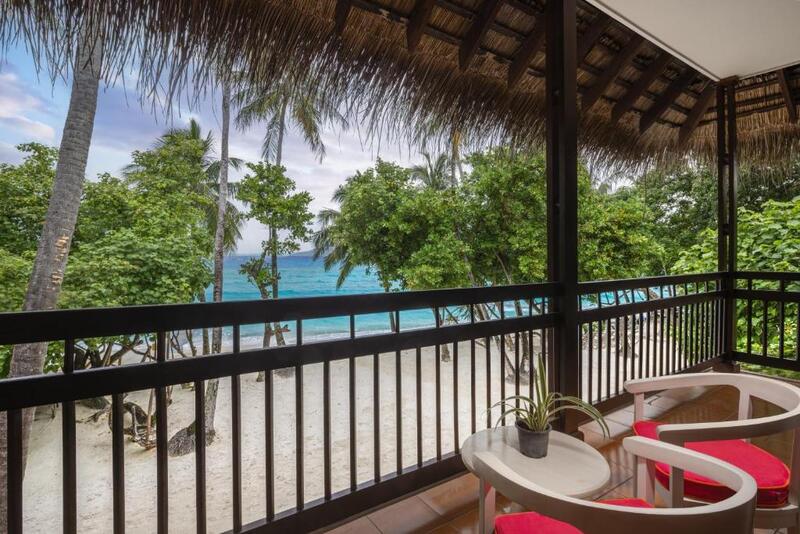Water Villa at Adaaran club Rannalhi thumbnail 6