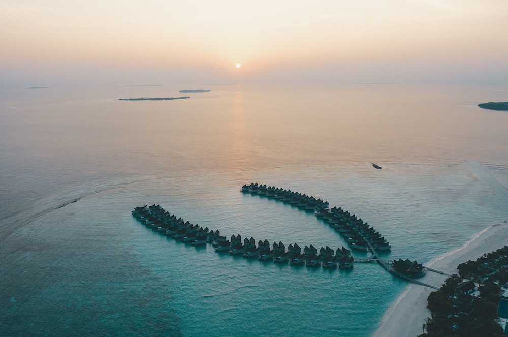Beach Pool Villa Sunset at Kuredhivaru Resort & Spa thumbnail 7