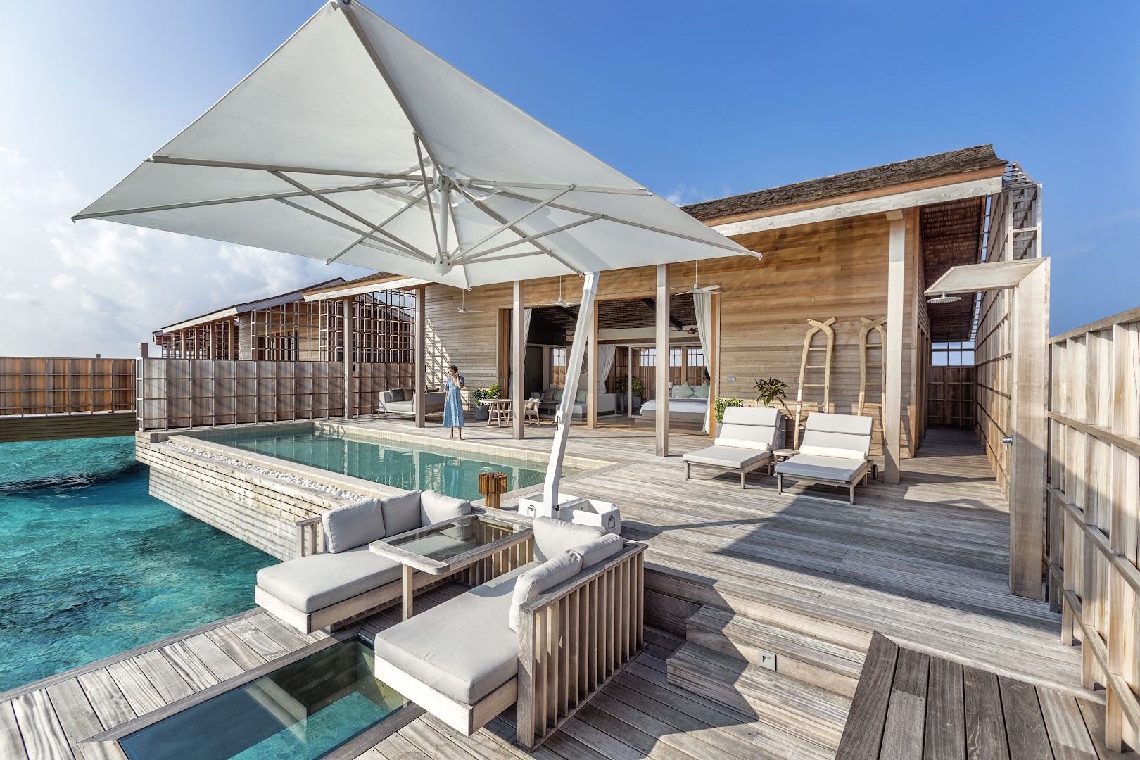 The Retreat Restaurant at Kudadoo Maldives Private Island thumbnail 8