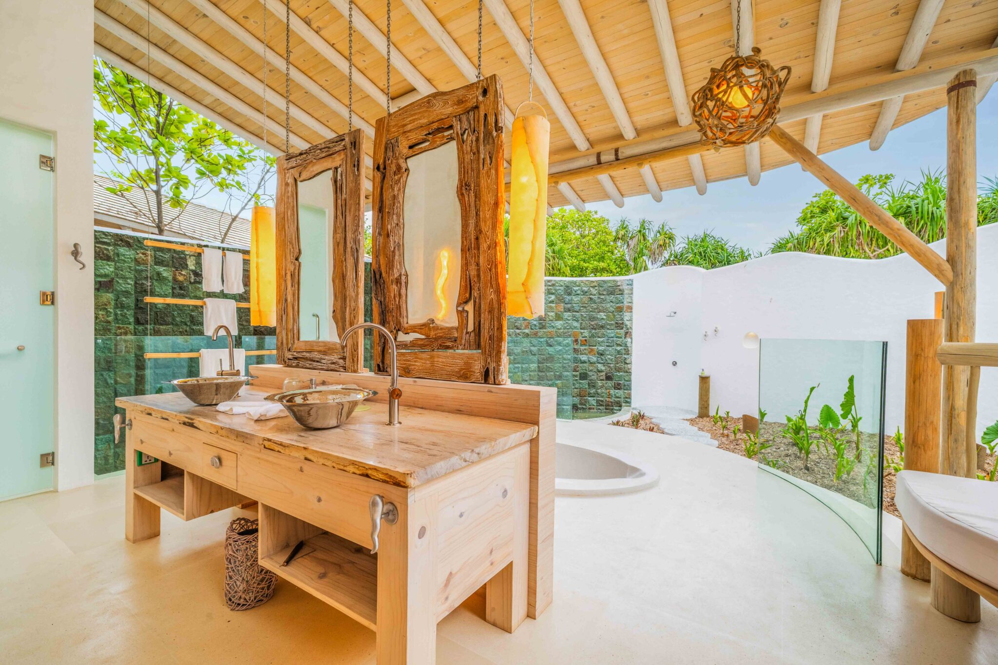 3 Bedroom Island Retreat with Slide photo 4