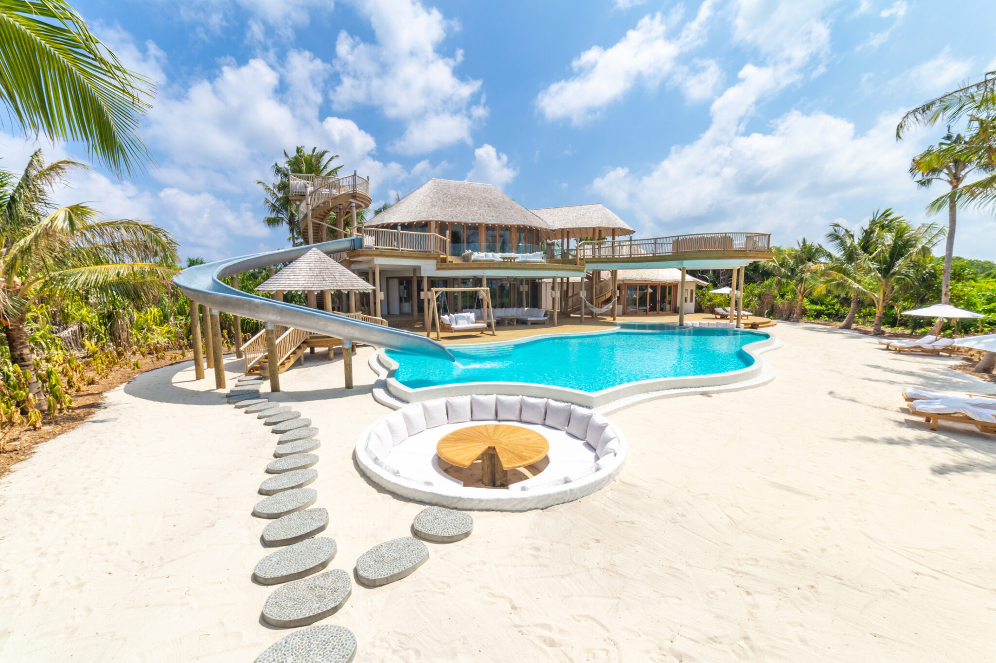3 Bedroom Island Reserve with Slide at Soneva Jani thumbnail 2