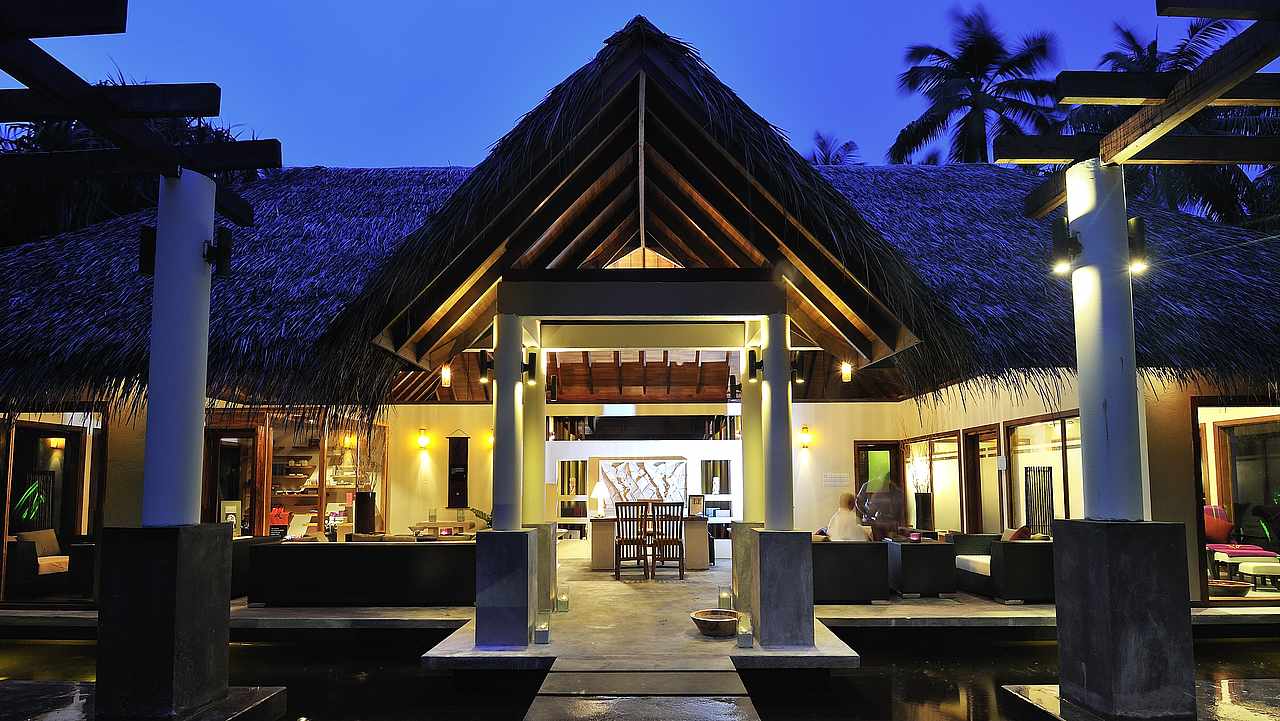 Pool Bar at ROBINSON thumbnail 8