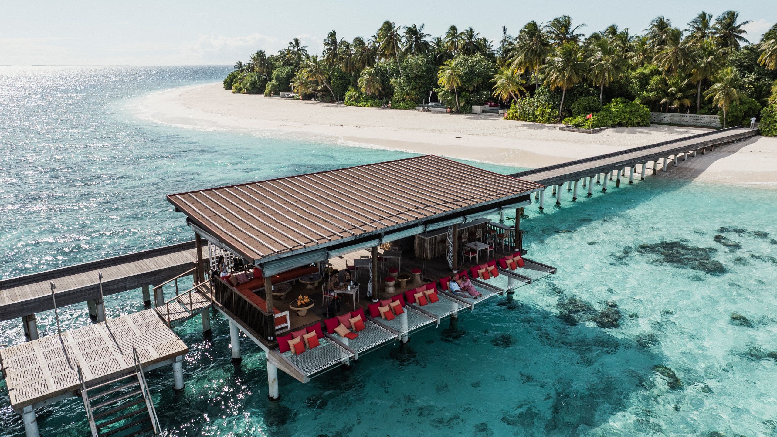 The Dive Bar & Snorkellers Lounge