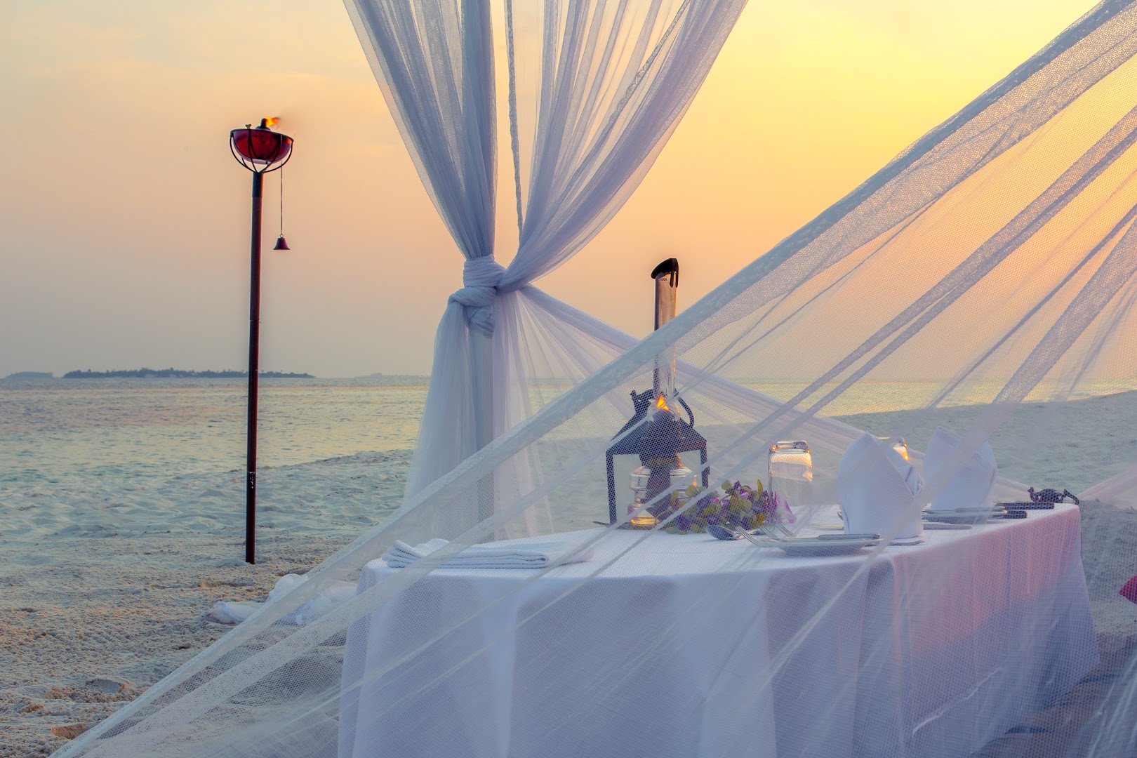 Beach Villa at Kuredu Island Resort & Spa thumbnail 7