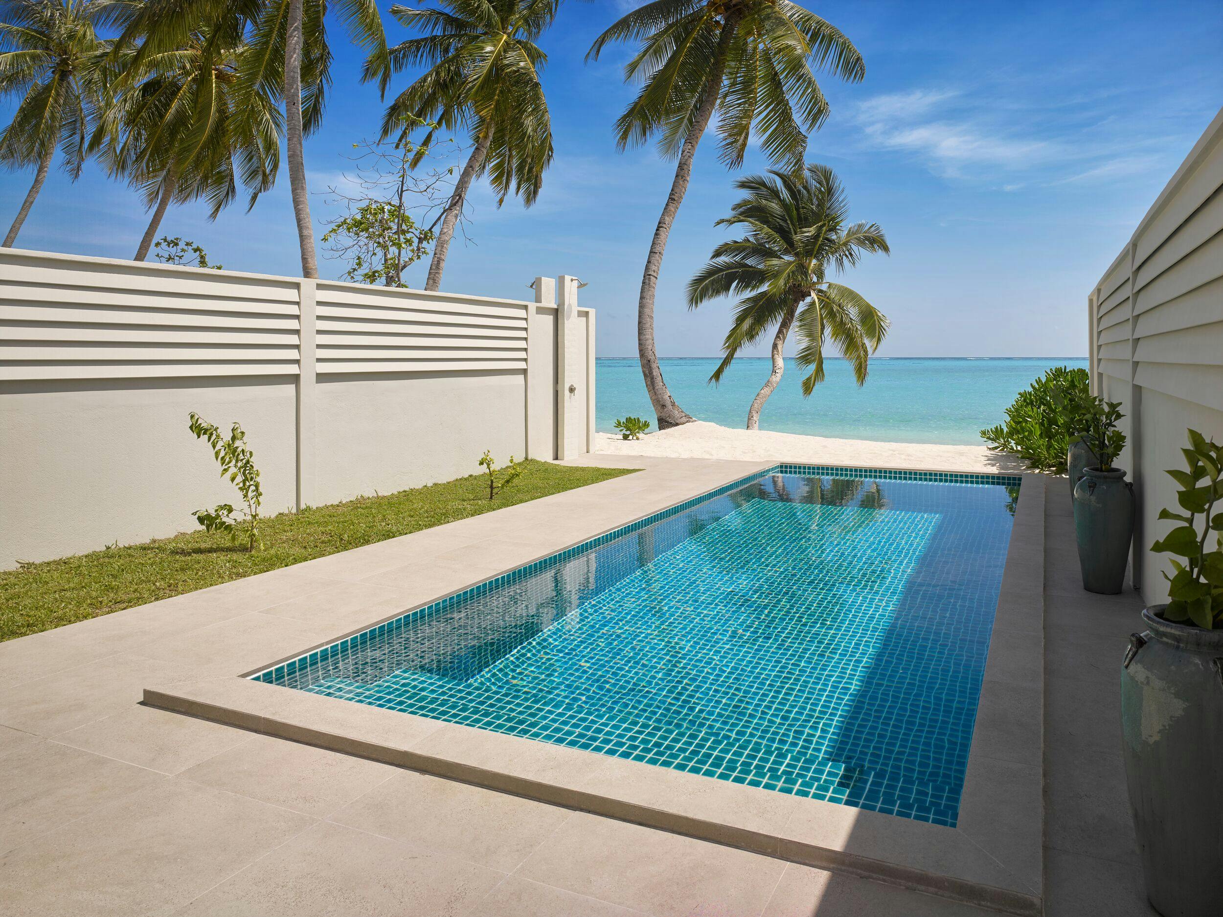 Deluxe Beach Pool Villa