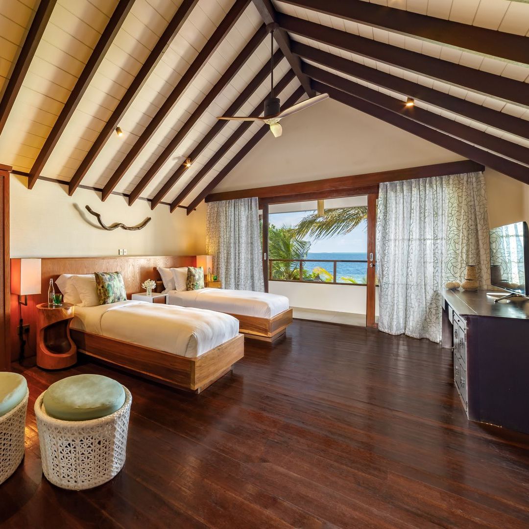 Earth Pool RESERVE 2BR