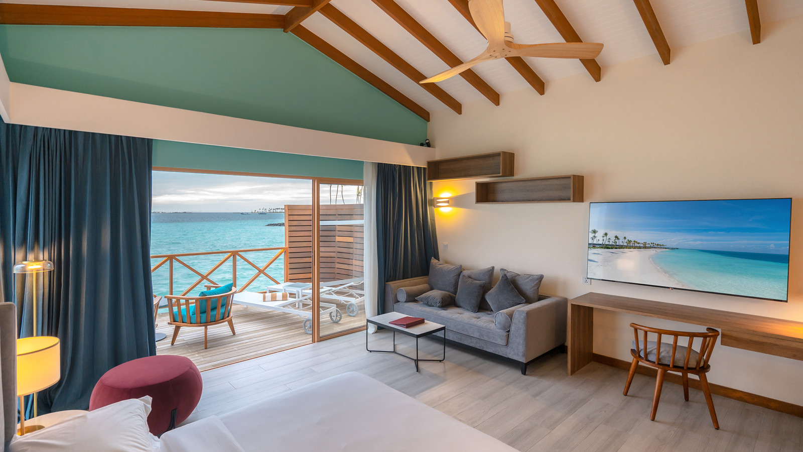 Lagoon Suite with Pool