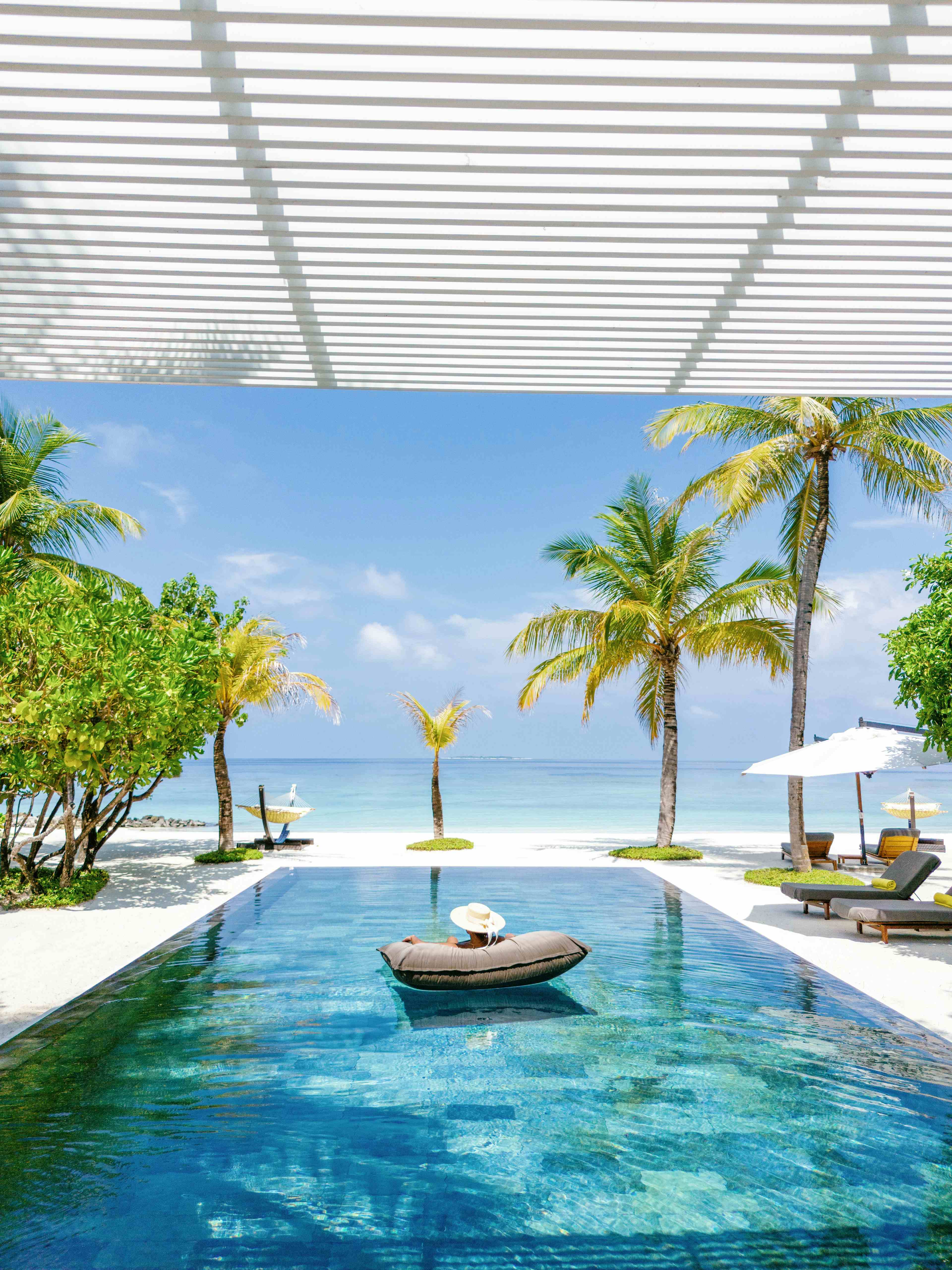 1-Bedroom Island Villa at Cheval Blanc Randheli thumbnail 2