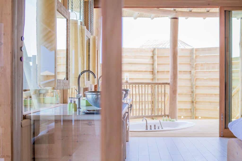 1 Bedroom Water Reserve with Slide at Soneva Jani thumbnail 4
