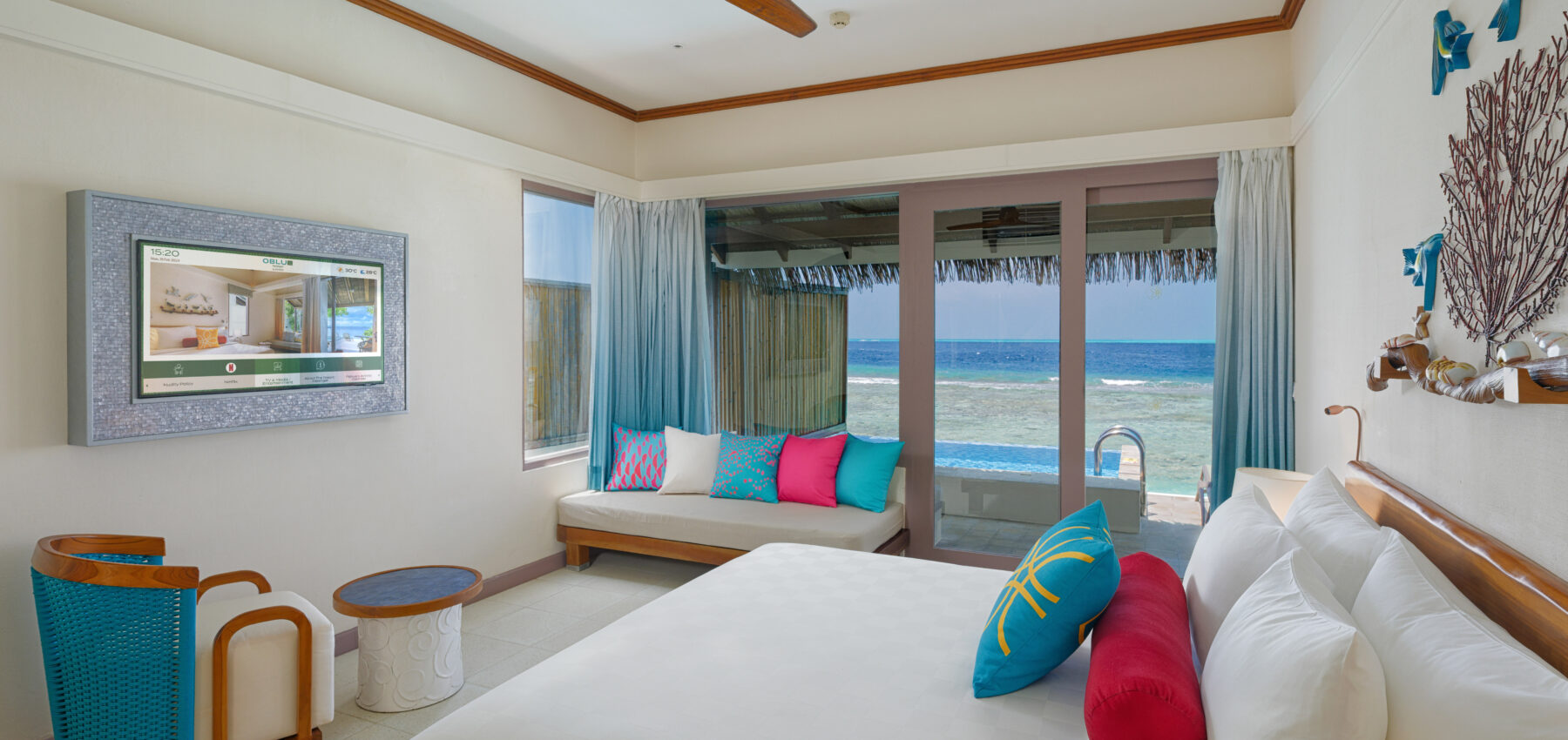 Lagoon Villa with Pool