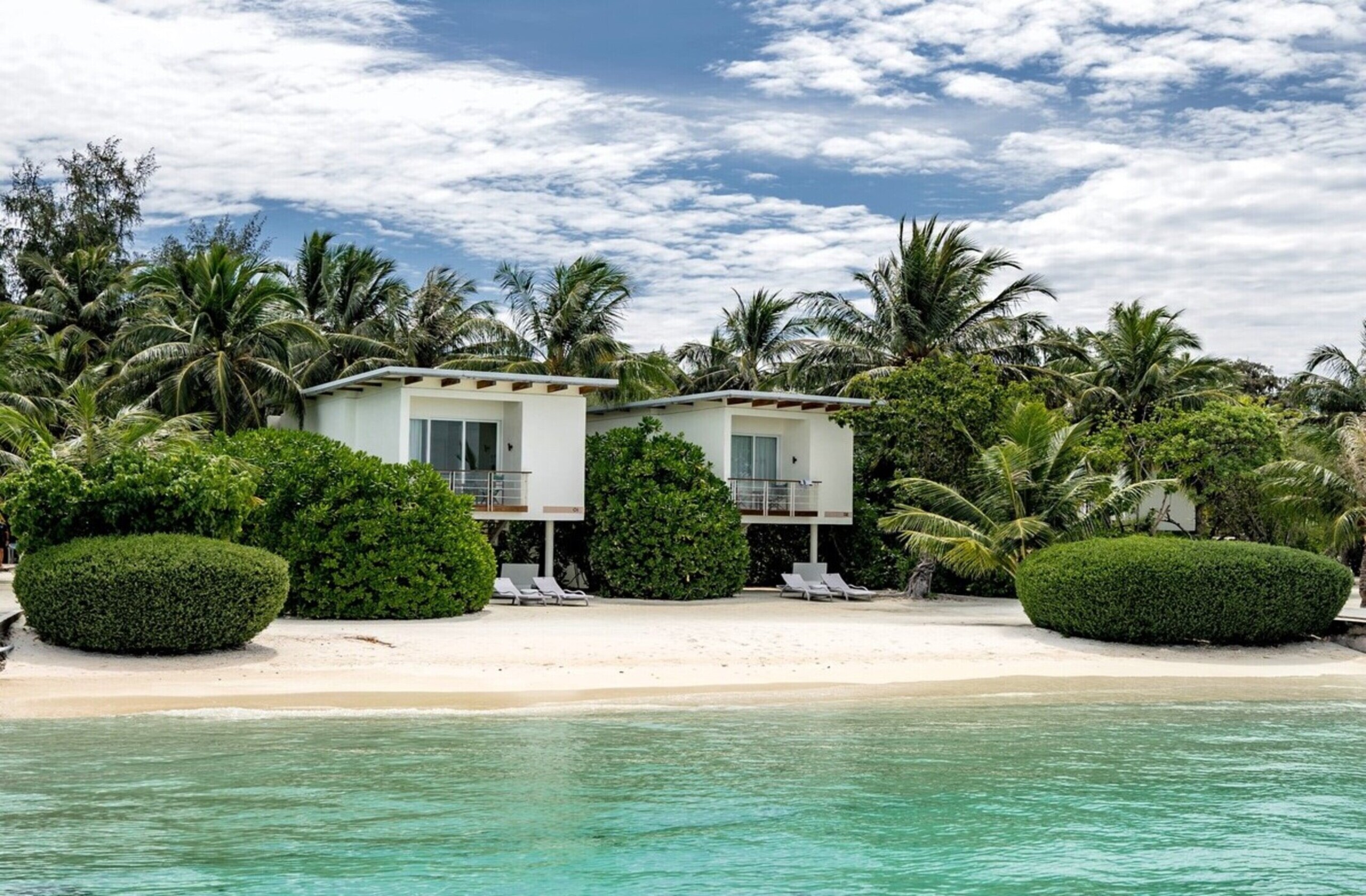 1 Bedroom Beach House Sea View