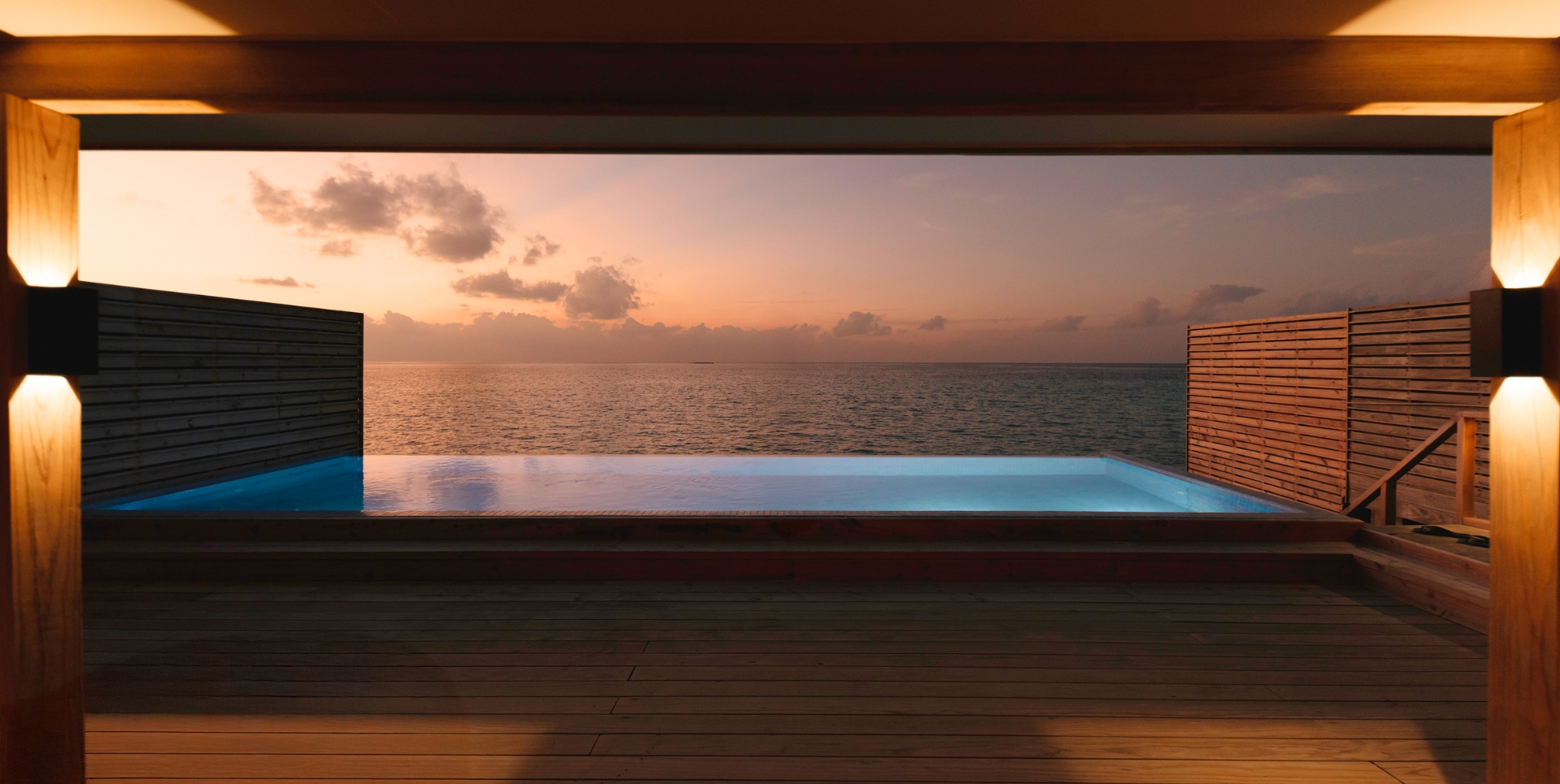 Sunset Water Villa with Private Pool at Kuda Villingili Resort thumbnail 7